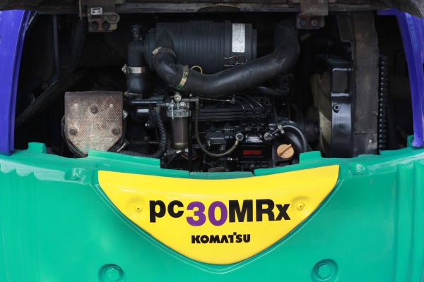 ขายรถแม็คโคร KOMATSU PC30MR-1 ไม่เคยผ่านการใช้งานในไทย ติดต่อ 086-775-7900, 086-324-1992