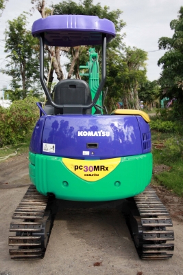 ขายรถแม็คโคร KOMATSU PC30MR-1 ไม่เคยผ่านการใช้งานในไทย ติดต่อ 086-775-7900, 086-324-1992