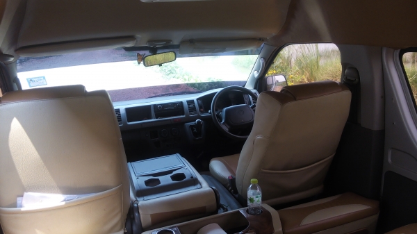 ขายรถตู้ ราคา 560000 บาท