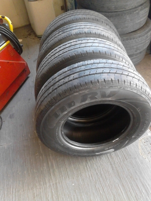 215/70R15 BRIDGESTONE  LEO RV ชุด 4 เส้น  TEL.081-427-3941