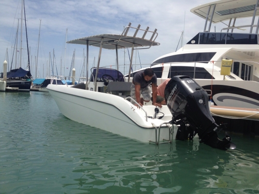 !!!...ขายเรือไฟเบอร์กลาสหล่อใหม่ SR-21 245,000.-