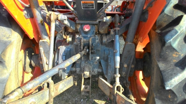 ขายรถไถ KUBOTA L2808 รถไร่สภาพดีสวย เดิมๆ ราคา 170,000 อ.แกลง จ.ระยอง สอบถาม 0818618678 ขายรถไถ KUBOTA L2808 รถไร่สภาพดีสวย เดิมๆ ราคา 170,000 อ.แกลง จ.ระยอง สอบถาม 0818618678