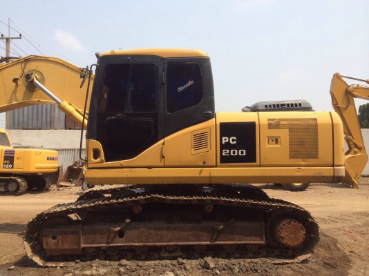 ขายด่วน KOMATSU PC200-7 ไมล์ 1x,xxxชม.ค่ะ ขายด่วน KOMATSU PC200-7 ไมล์ 1x,xxxชม.ค่ะ