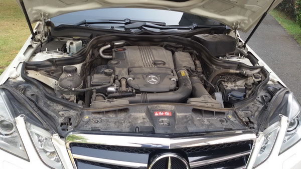 E200 CGI ปี 2013 7G หลังคาแก้ว E200 CGI ปี 2013 7G หลังคาแก้ว