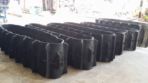 แทรคยางเก่าญี่ปุ่น สภาพสวย สามารถนำไปใช้กับรถเกี่ยวนวดข้าวได้ ราคาถูก คุณภาพดี