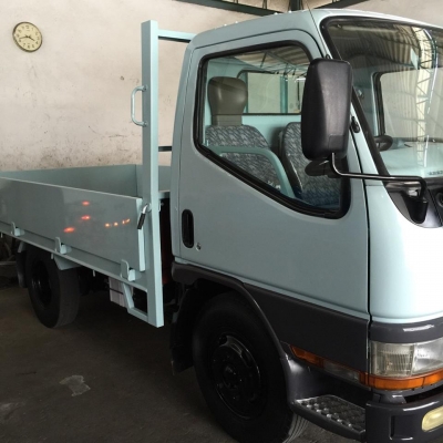 รถบรรทุก 4 ล้อ ยี่ห้อ mitsubishi Canter