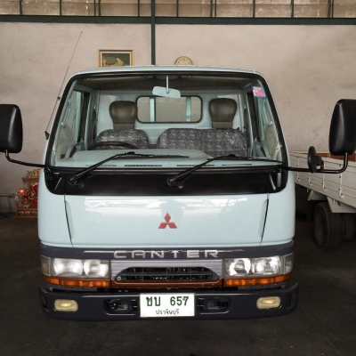 รถบรรทุก 4 ล้อ ยี่ห้อ mitsubishi Canter