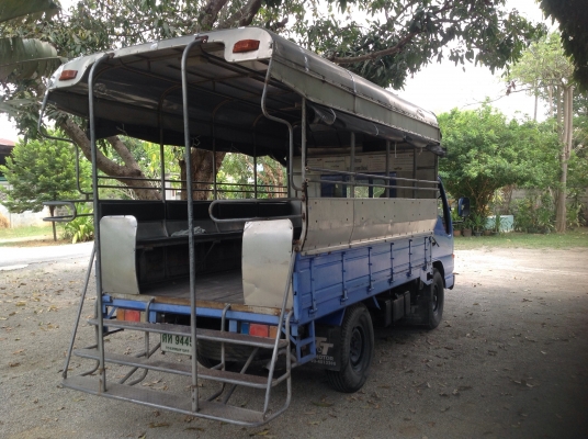 ขาย คอกเหล็ก รถ 4 ล้อ 1.80 x 3.20 m.