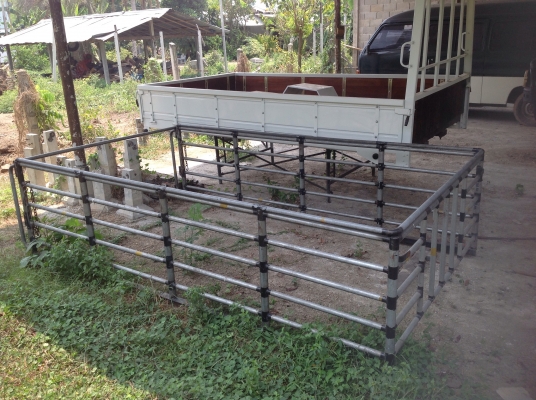 ขาย คอกเหล็ก รถ 4 ล้อ 1.80 x 3.20 m.
