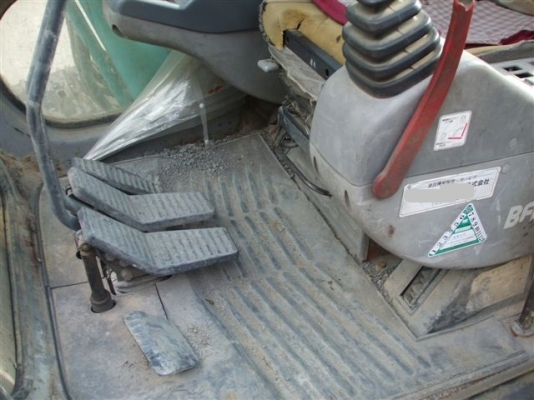 รถขุด Kobelco SK200-3 #YN23308 สต็อกเรา สนใจโทร. 080-6565422 (หนิง)