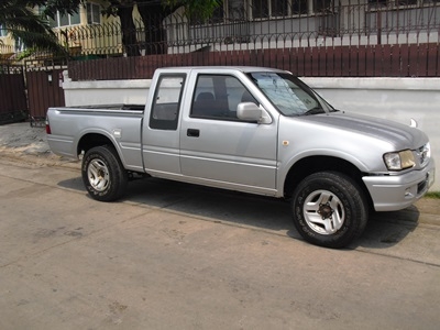 ISUZU SPACE CAB 4WD ปี2000
