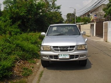 ISUZU SPACE CAB 4WD ปี2000
