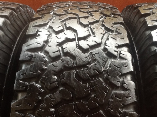 ขายยาง bf all 265/75/16 ปลายปี 10