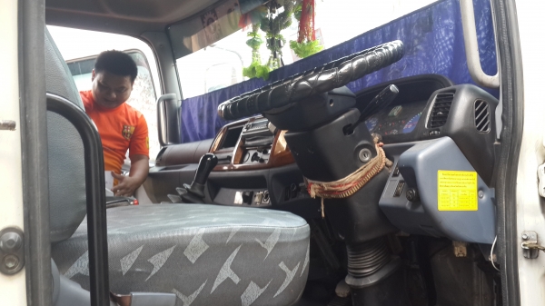 ขายฮีโน่ เมก้า 320 พ่วงสภาพพร้อมใช้ด่วน สามารถจัดแนนให้ได้ลดราคาครับเหลือ 1,990,000 ขายฮีโน่ เมก้า 320 พ่วงสภาพพร้อมใช้ด่วน สามารถจัดแนนให้ได้ลดราคาครับเหลือ 1,990,000