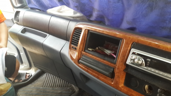 ขายฮีโน่ เมก้า 320 พ่วงสภาพพร้อมใช้ด่วน สามารถจัดแนนให้ได้ลดราคาครับเหลือ 1,990,000 ขายฮีโน่ เมก้า 320 พ่วงสภาพพร้อมใช้ด่วน สามารถจัดแนนให้ได้ลดราคาครับเหลือ 1,990,000