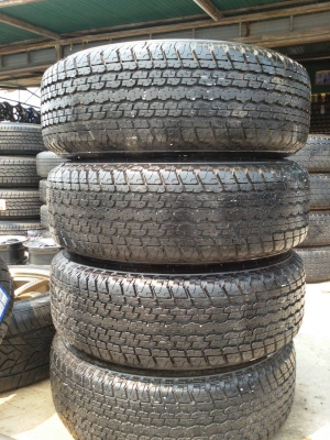 ล้อขอบ 17 พร้อมยางปี 14 ชุดล่ะ 16500