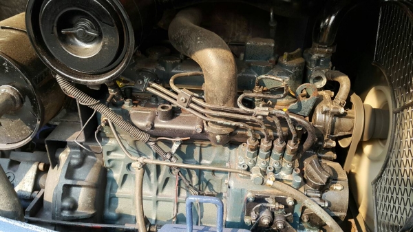 ขาย รถขุด HITACHI  รุ่น EX30-2-  มือสองญี่ปุ่น แทร็กเหล็ก มีไลน์ ใส่หัวระแทกได้ ปั้มนิ้ว แล้ว มือถือ/LINE ID :0818753444