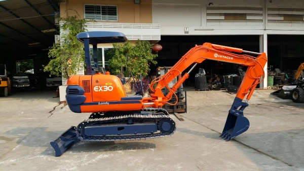 ขาย รถขุด HITACHI  รุ่น EX30-2-  มือสองญี่ปุ่น แทร็กเหล็ก มีไลน์ ใส่หัวระแทกได้ ปั้มนิ้ว แล้ว มือถือ/LINE ID :0818753444