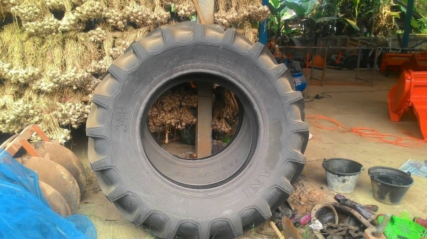 ขายยางใหม่รถไถKUBOTAล้อหน้า -หลัง ตั้งแต่ 45 - 70 แรง ขายยางใหม่รถไถKUBOTAล้อหน้า -หลัง ตั้งแต่ 45 - 70 แรง