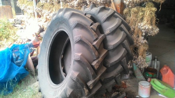 ขายยางใหม่รถไถKUBOTAล้อหน้า -หลัง ตั้งแต่ 45 - 70 แรง ขายยางใหม่รถไถKUBOTAล้อหน้า -หลัง ตั้งแต่ 45 - 70 แรง