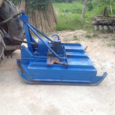 ผานปั่นหญ้า