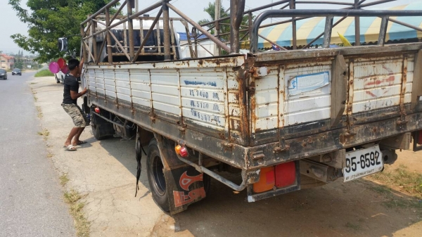 รถหกล้อ FB4J เครื่องดี เอกสารพร้อมโอน รถหกล้อ FB4J เครื่องดี เอกสารพร้อมโอน