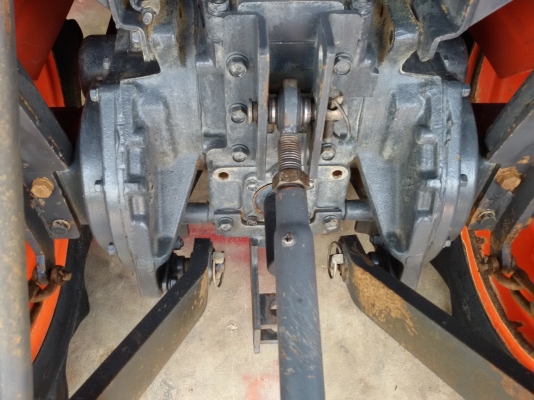 ปัญญาแทรคเตอร์..จัดมาให้ครับ ด่วน!!!คูโบต้า L2808 ใบมีดคานล่าง พร้อมผาน 5 รถไร่สีเดิมๆ จัดส่ง อ.ด่านช้าง จ.สุพรรณบุรี