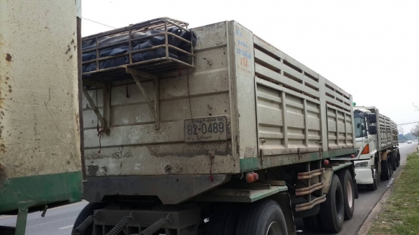 ขายดั้มHINO 334พ่วงแม่-ลูก ดั้มดินคอกเหล็ก ลูก3เพลา ยาว6.80ม พ.เพาเวอร์ เบรกทิฟฟี่ เครื่องดี ภายในสวย แอร์เย็น ยางดี รถวิ่งสุรินทร์-ศรีษะเกษ-อุบล สภาพพร้อมใช้งาน เอกสารพ้อมโอน สนใจโทร 090-8588220คุณนะ 093-3258446คุณบิวตี้ ID:narong498 หรือ www.truck.in.th