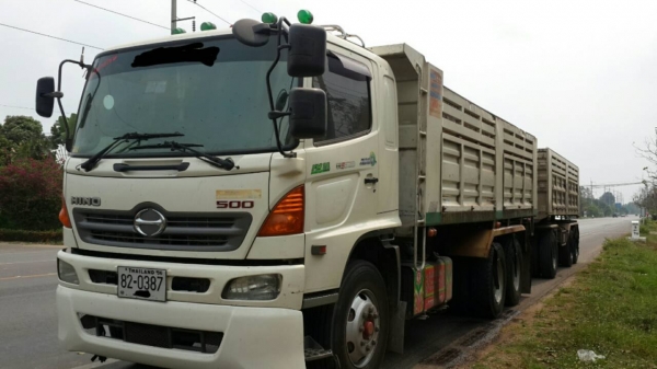 ขายดั้มHINO 334พ่วงแม่-ลูก ดั้มดินคอกเหล็ก ลูก3เพลา ยาว6.80ม พ.เพาเวอร์ เบรกทิฟฟี่ เครื่องดี ภายในสวย แอร์เย็น ยางดี รถวิ่งสุรินทร์-ศรีษะเกษ-อุบล สภาพพร้อมใช้งาน เอกสารพ้อมโอน สนใจโทร 090-8588220คุณนะ 093-3258446คุณบิวตี้ ID:narong498 หรือ www.truck.in.th