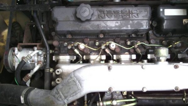 ขายด่วนรถบรรทุกสิบล้อหัวลาก นิสสัน UD320