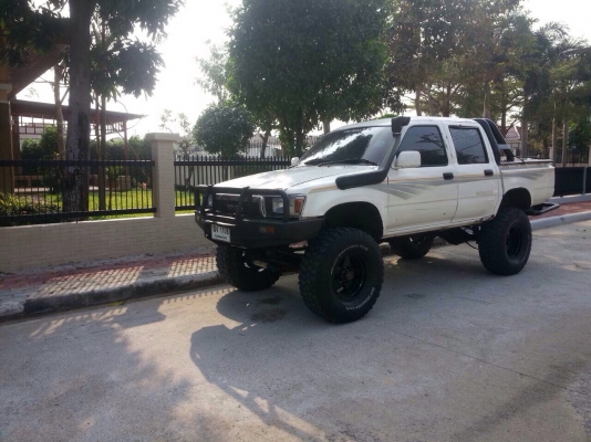 ขาย toyota ln106 4 ประตู แท้ (King of truck 4&times;4)