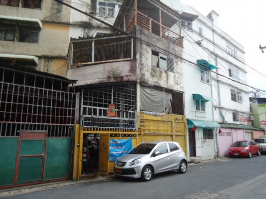 ขายอาคารพาณชย์ริมถนนลาดพร้าว72--เจ้าของขายเอง