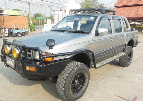 Ranger 4x4 สี่ประตู Hurricane ตัว Top Ranger 4x4 สี่ประตู Hurricane ตัว Top