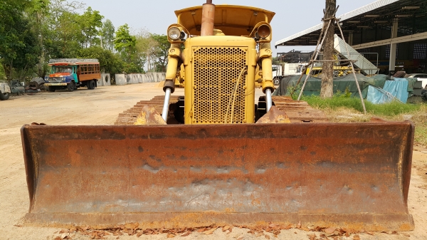 ขายรถแทรกเตอร์ CAT.D5-B เกียร์ตัด ตีนไก่ เครื่องฝาบาง รถสวยราคา.650000 ต่อรอง