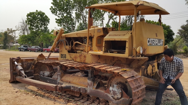 ขายรถแทรกเตอร์ CAT.D5-B เกียร์ตัด ตีนไก่ เครื่องฝาบาง รถสวยราคา.650000 ต่อรอง