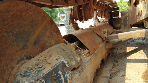 ขายรถแทรกเตอร์ CAT.D5-B เกียร์ตัด ตีนไก่ เครื่องฝาบาง รถสวยราคา.650000 ต่อรอง