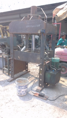 Sell> ขายแท่นอัดไฮดรอลิค 60 ตัน ระบบไฟฟ้า หน้ากว้างพิเศษ 95 เซน หนา 80 เซน แกนยาว 50 เซน Sell> ขายแท่นอัดไฮดรอลิค 60 ตัน ระบบไฟฟ้า หน้ากว้างพิเศษ 95 เซน หนา 80 เซน แกนยาว 50 เซน