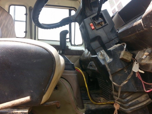 ขายดั้มISUZU ROCKY 240พ่วงแม่-ลูก ดั้มดินคอกเหล็ก พ.เพาเวอร์ เบรกทิฟฟี่ เครื่องดี ภายในสวย ยางดี สภาพพร้อมใช้งาน เอกสารพร้อมโอน สนใจโทร 090-8588220คุณนะ 093-3258446คุณบิวตี้ ID:narong498 หรือ www.truck.in.th/498 หรือfb:ณรงค์ ซื้อขายรถมือสอง(เว็บไซต์ส่วนตั