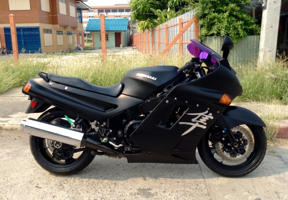 มาใหม่ Kawasaki zzr1100cc.
