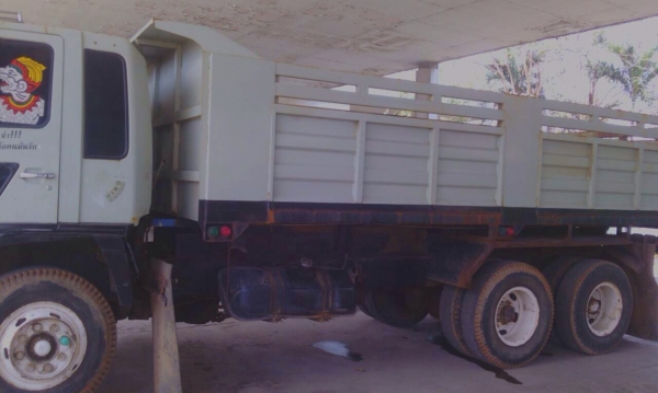 ขายด่วน  รถสิบล้อสองเพลาดั้มพ์  HINO  FM  3M  240  พร้อมใช้งาน เอกสารพร้อม