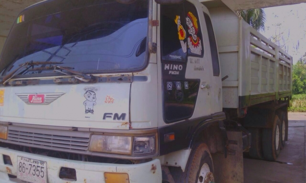 ขายด่วน  รถสิบล้อสองเพลาดั้มพ์  HINO  FM  3M  240  พร้อมใช้งาน เอกสารพร้อม