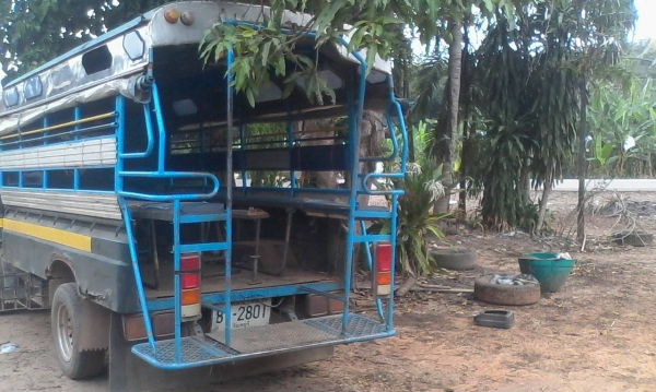 ขายรถสองแถว 4 ล้อกลาง DYNA