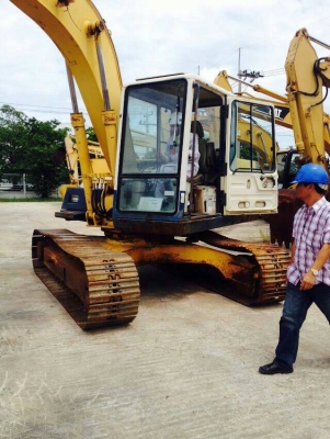 ขาย แม็คโคร KOMATSU PC120-5สภาพเก่านอก สวยทั้งคัน ราคา1380000 บาท