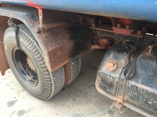 HINO. FB. 120 รถบรรทุกน้ำมัน