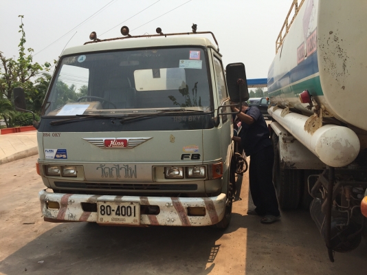 HINO. FB. 120 รถบรรทุกน้ำมัน