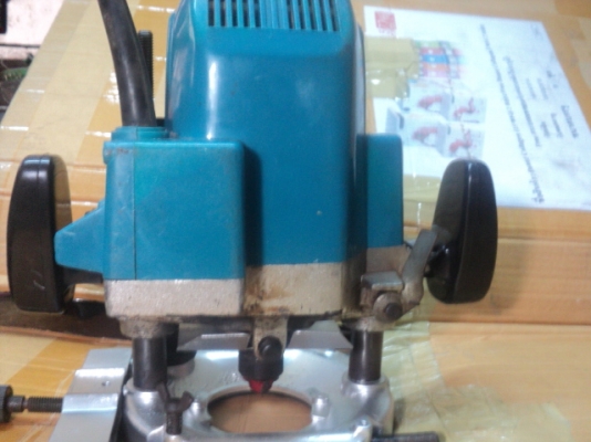 เราเตอร์ makita 2900บาทสุดๆแล้วพร้อมส่ง เราเตอร์ makita 2900บาทสุดๆแล้วพร้อมส่ง