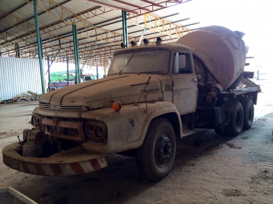 ขายด่วน  รถโม่ปูน  สิบล้อหัวยาว เพลาเดียว  รถใช้งานได้ตามปกติ  เอกสารพร้อม