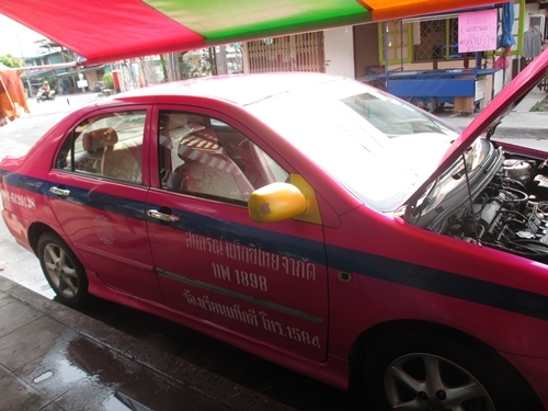 ด่วนaltis ตัวE abs airbag LPG เครื่องดีไม่เยิ้ม รอปลดป้าย