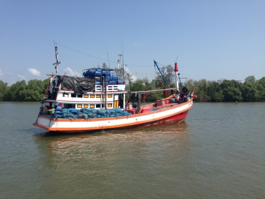 ขายเรืออวนลอย ด่วน ขายเรืออวนลอย ด่วน