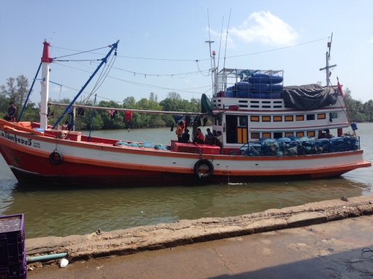 ขายเรืออวนลอย ด่วน ขายเรืออวนลอย ด่วน